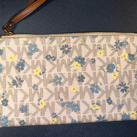 Michael Kors Blue and Yellow Floral Clutch - Picture 4 of 4